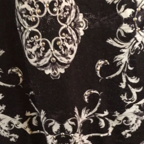 Rock & Republic t-shirt skulls studs Small Goth - Picture 15 of 16